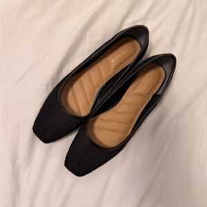 Kelly & Katie Black Textured Flats